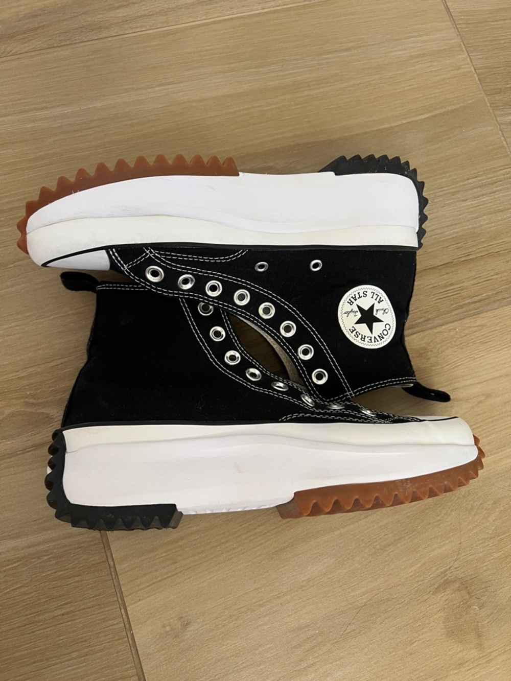 Converse unisex Run Star Hike Platform Canvas